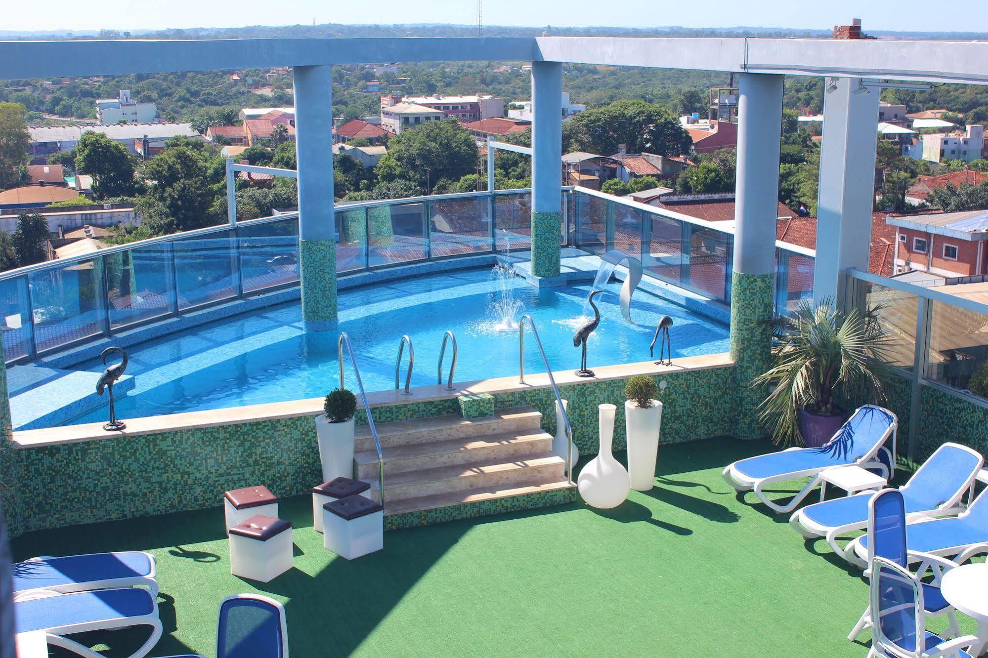 Luxsur Hotel Encarnacion Exterior photo